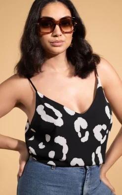 Women Dancing Leopard Birdie Cami Top In Oversized Mono Leopard