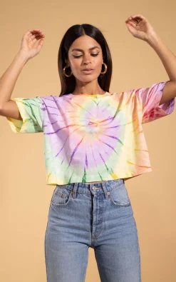 Women Dancing Leopard Happy Hippie Cats Charity T-Shirt