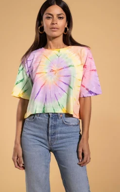 Women Dancing Leopard Happy Hippie Cats Charity T-Shirt